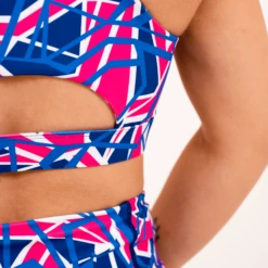 Cracked - Gym Shorts + Sports Bra Bundle 12 Cracked - Gym Shorts + Sports Bra Bundle -Sports Bra Store CRACKED BRA DETAIL min 07d0467b 7a45 4af4 9223 1f91f0753ddc