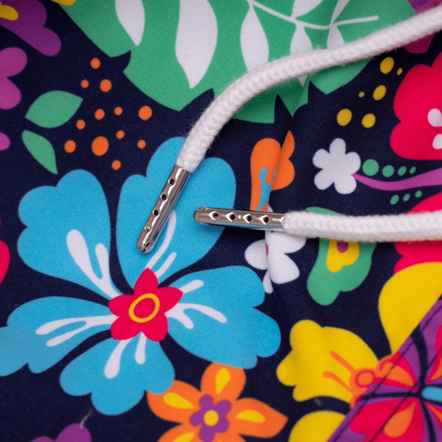 Adult Swim Shorts & Towel Bundle - Hawaii 7 Adult Swim Shorts & Towel Bundle - Hawaii - Image 5